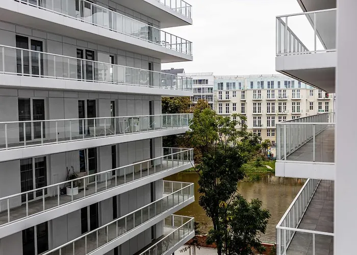 Luksus W Centrum Nad Odra * 브로츠와프