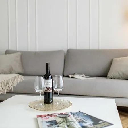 Luksus W Centrum Nad Odra Апартаменты Вроцлав